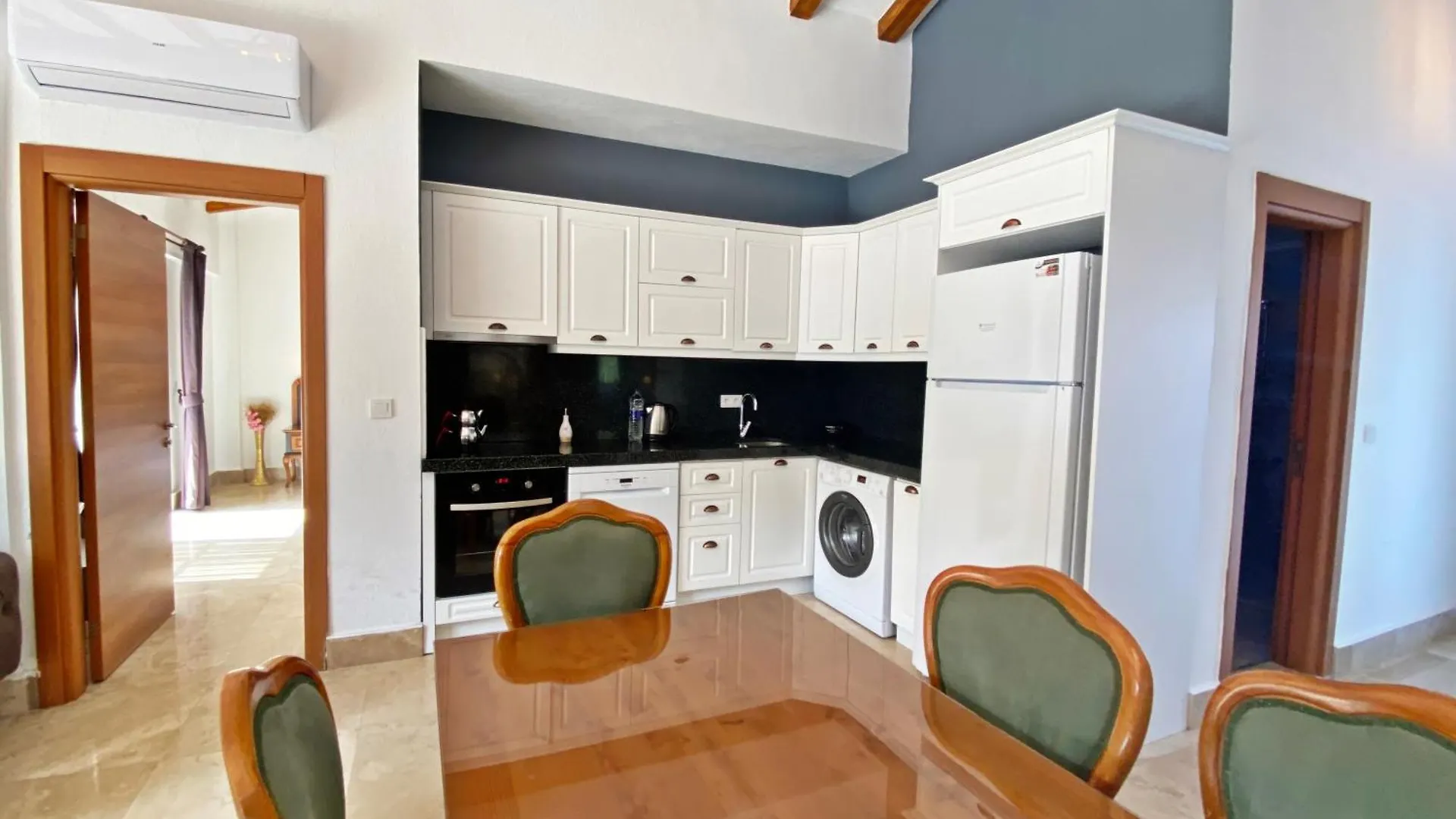 Patara Deluxe 3+1 Villa, Oezel Havuzlu, フェティエ